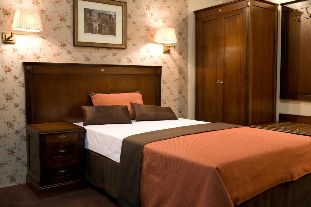 Hotel Kasyno Jarocin Szoba fotó